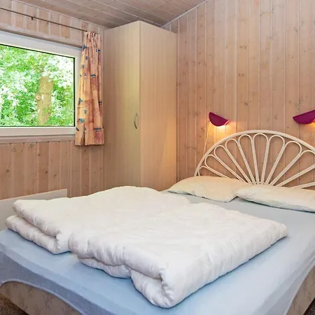 6 Person In Norre Nebel-by Traum