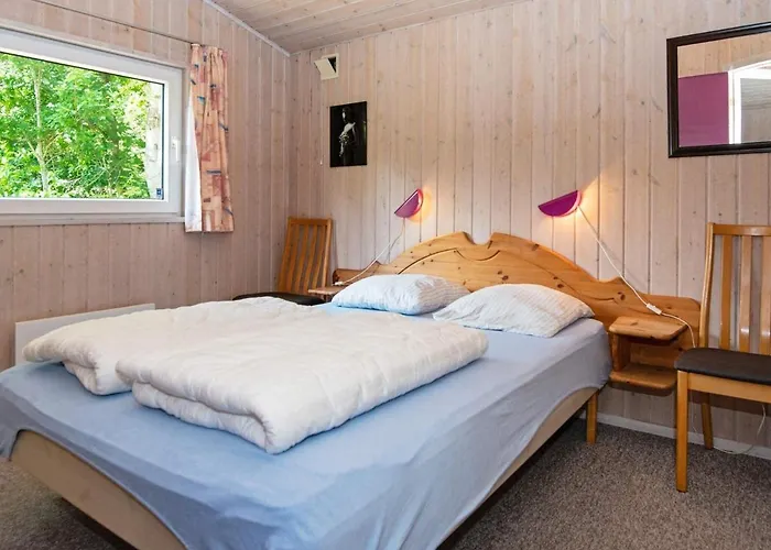 6 Person In Norre Nebel-by Traum *