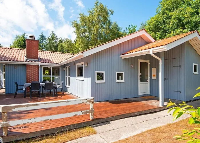 6 Person In Norre Nebel-by Traum