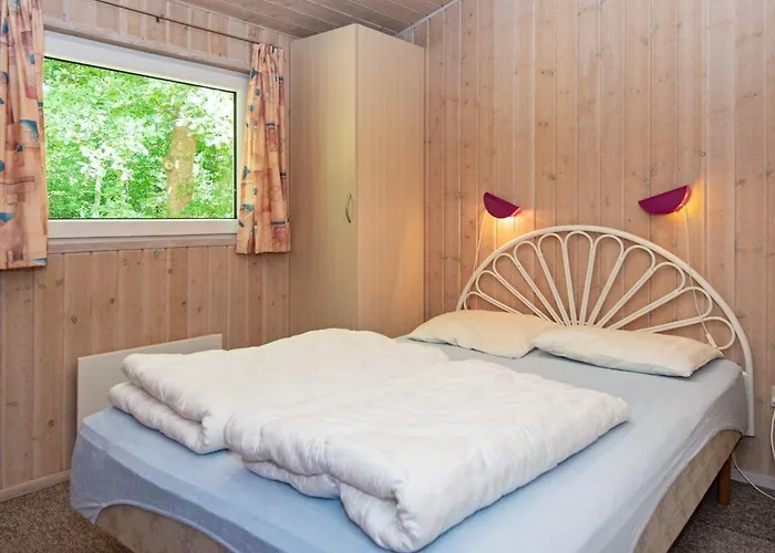 6 Person In Norre Nebel-by Traum