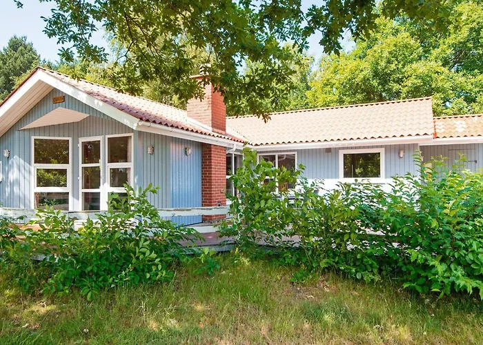 6 Person In Norre Nebel-by Traum